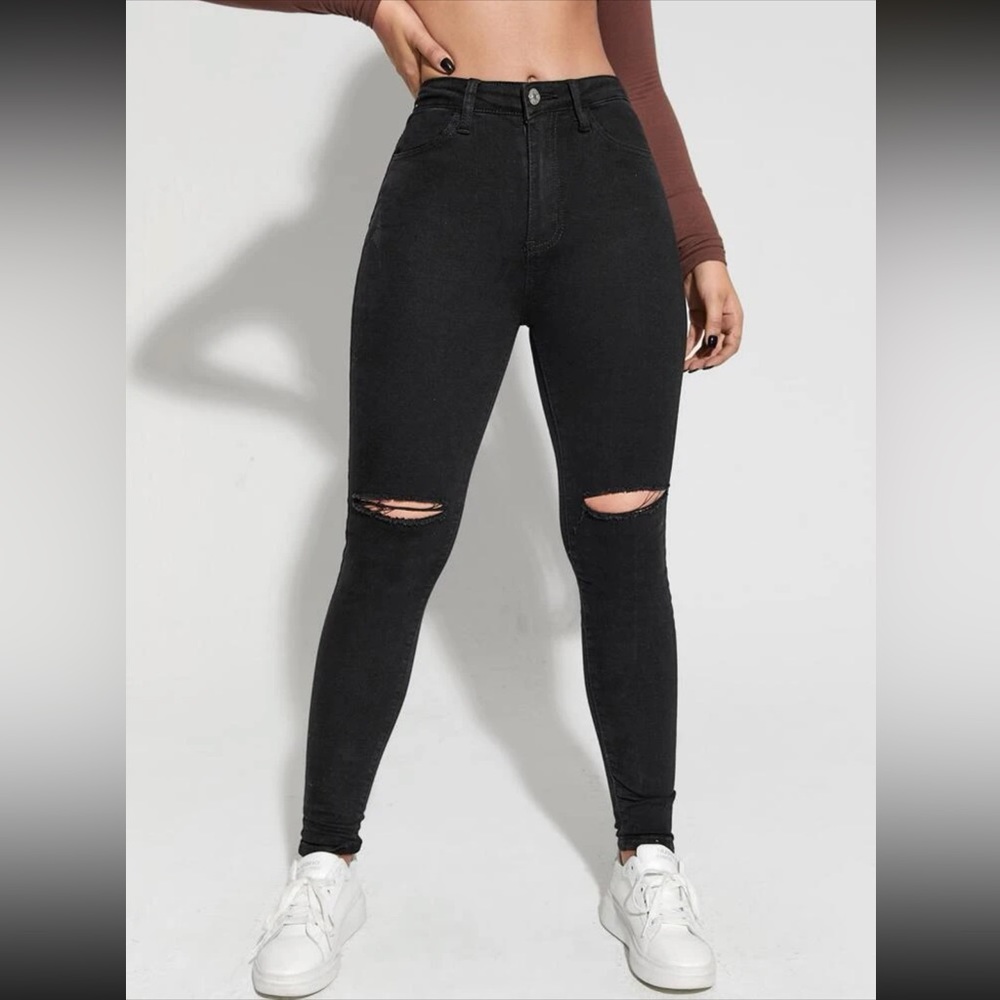 Ripped Black Skinny Jeans